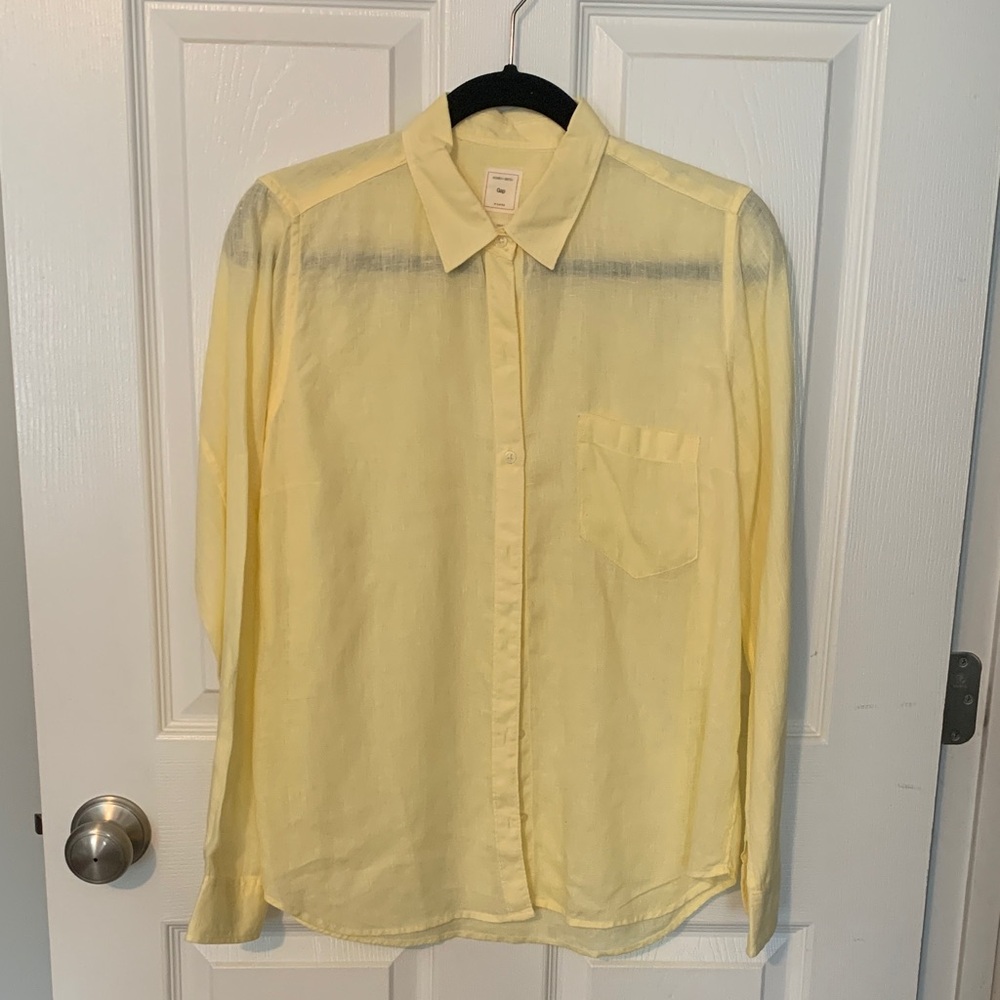 GAP Pale Yellow Button-Down Shirt